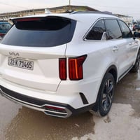 سورنتوا موديل 2023 بمواصفات البانوراما ماشيه 94الف بيه بارد مثل ما موض...