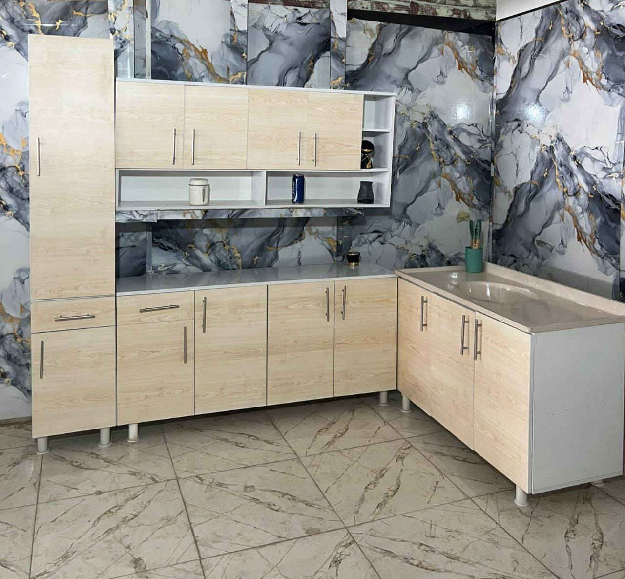 كاونتر خشب تركي mdf 
قياس مترونص ارضي مع ملحق متر ونص  مع فاترينا  والسنك مترو20 

التوصيل 
بغداد مركز مجاني
 الحجز  خاص


**إذا كنت صاحب هذا الإعلان وتريد حذفه لأي سبب، رجاءا أرسل رسالة إلى الدعم الفني**