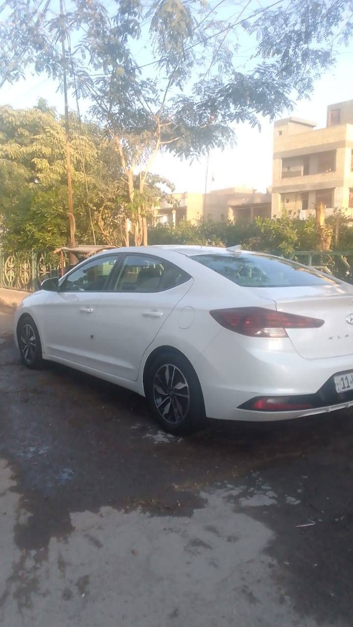 سلام عليكم النترا موديل (٢٠٢٠) وارد امريكي حادثهه فقط جاملغ ليمنه وراجع نفسه  بدون دواخل ليبل واحد محرك (٢٠٠٠) دوش لمرغوب  بلاد ممفتوح هوه ولكير على وضع الشركه ماشيه ( ٨٥ الف)  مواصفات كير اوتو ردارت توقف ذاتي تحديد مساره رقم بغداد الجديد بسمي تحويل مباشر  سعر( ١٥٠ $) توصل على هاذا الرقم ويتساب فقط (***********)
