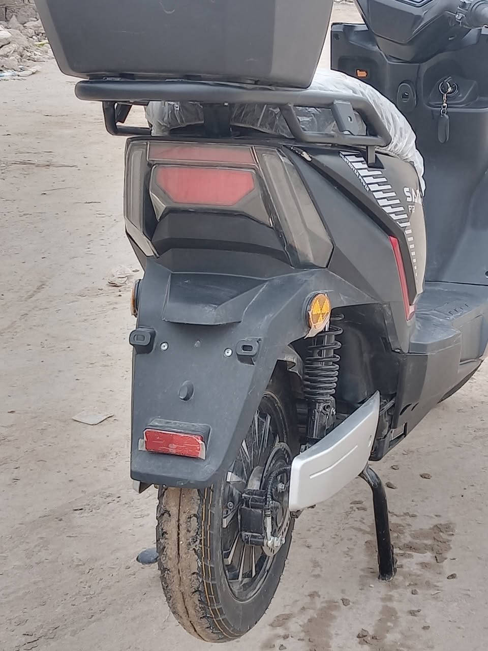 اللهم صل على محمد وآل محمد
دراجة وحش صقر F12

استخدام قليل كلشش

اليثيوم 🔥😃

دراجة جدید الممشه 1800
مستخدمه شهر ونص

ملف 2500

ولحلوو بيها نضام البك😃😃
ترجع بك

منفذ شحن للجوال 

عطل بل شاشه
ابريك حساس
مثبت سرعة
لايت عدسه عالي ناصي
سكن خلفي امامي
إشارة اكزاز
بطارية ليثيوم 🔥😁
72v
30m😍

وياها جنطة كبيرة
وياها مراياتت😃

سماعات بلوتوث صوت خير من الله

3 سرعع

 70k بل شحنه الوحده

دراجة خدمية مال بيت 😩

استخدام قليل كلشش

ابريك امامي خلفي 🔥 

بصمه 2+ اسويج2

سعرههاا جوة السوككك

ع خاص او تواصل 
***********
المكان بغداد 📍
