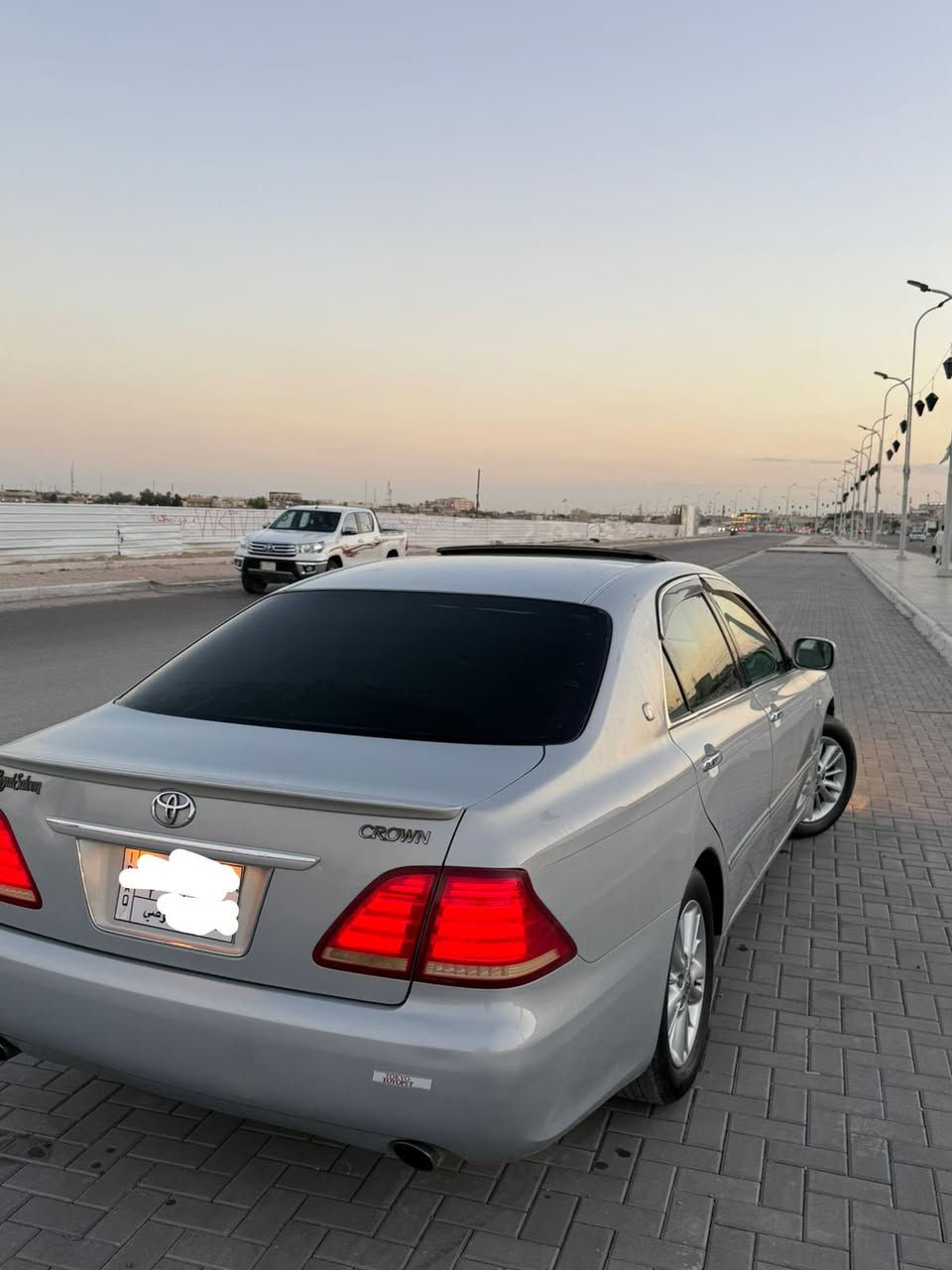 سلام عليكم 
شاهينه 2005 قرار 102 مفحوصه بيها هزه 
واصله للكمرك فول موصفات جاهزه من كل نواحي فول مواصفات بصمه شاشه كامره حساسات كشنات كهرباء محرك كير كفاله 
السعر 75$ العنوان البصره 📍
الهاتف***********
