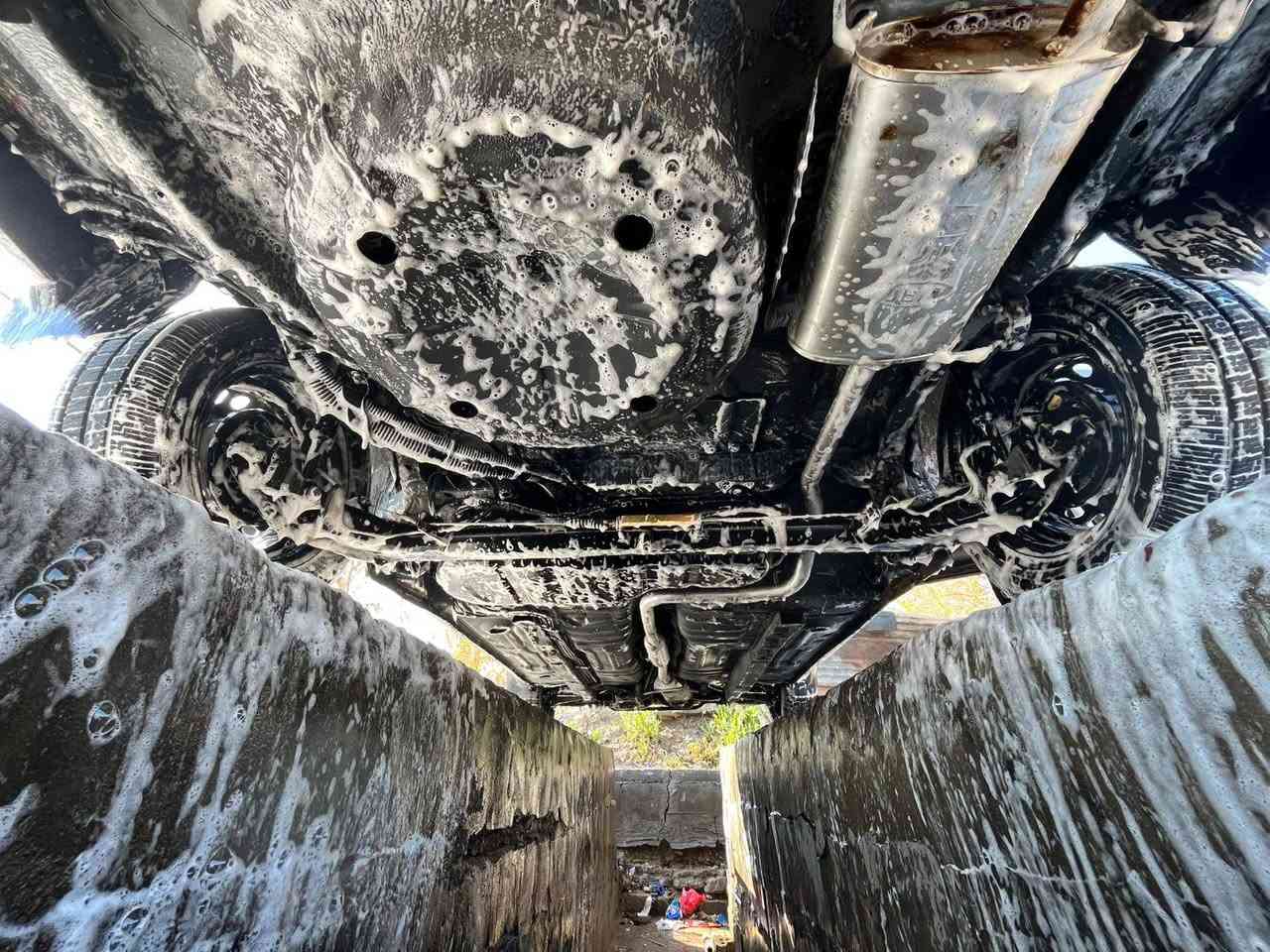 السلام عليكم سياره موديل ١٢ للبيع السعر ٥٠ السياره جاهزه مناقصه اي شي كير محرك كله مكفول صدر جديد مصبوغه للجماليه فقط اتصال *********** السياره بيه مجال شي بسيط المكان بغداد حي الجهاد
