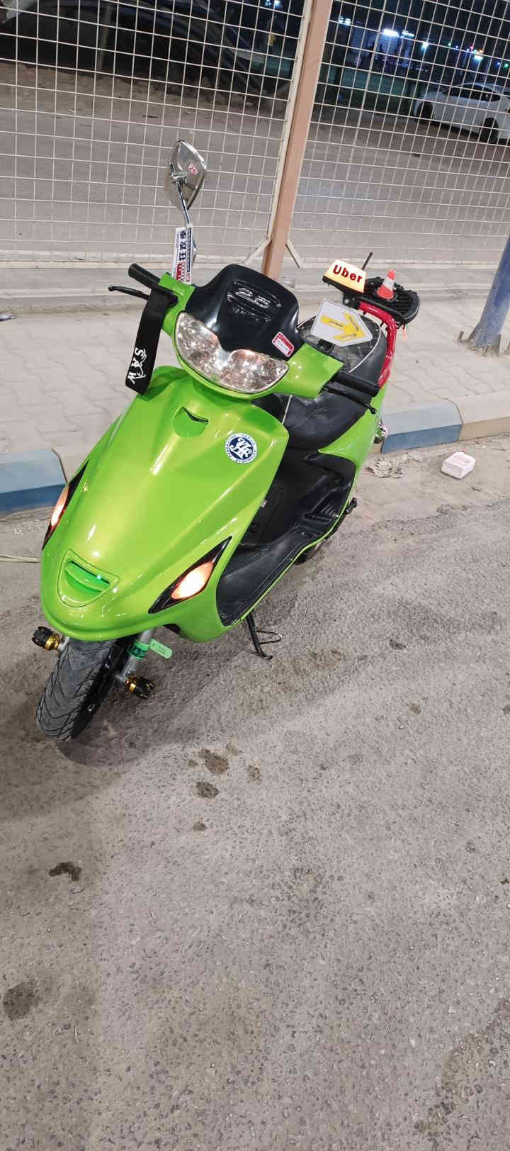 السلام عليكم دراجه فراشه للبيع  الدراجه فول ما نقصه كلشي المكينه شلعه ومعدل ومكفوله من كلشي كهربائيات كله شغاله عدادات شغالات سكنات اشاير دبلات شغالات هورن العنوان نجف ناحيه العباسيه السعر (500) وبيه مجال بسيط رقم التلفون ***********
