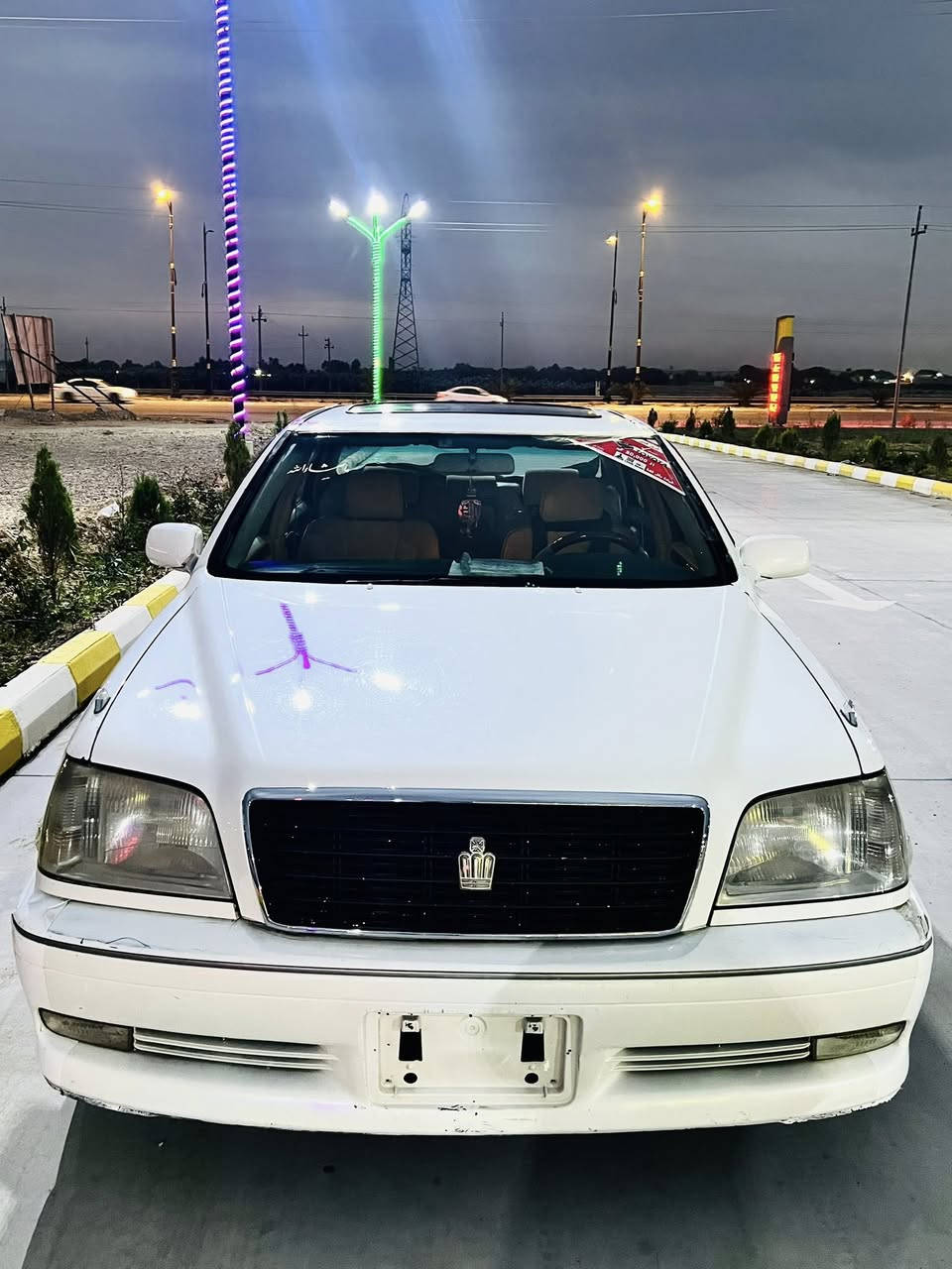 مەلیکە بڕاوە دیفۆر گەورە ناوزەرد دوو دوگمە
 بێنوقسانی بێعەیبو عار هەموو شتێک بەشەرت 
نرخی ٣٦ گەڵاو مەعامەلە
شوێن، کەلار
***********
