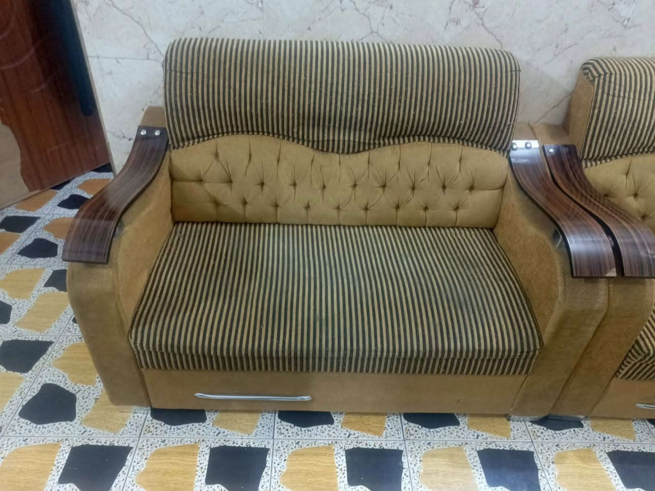 تخم للبيع لاستفسار خاص ،


**إذا كنت صاحب هذا الإعلان وتريد حذفه لأي سبب، رجاءا أرسل رسالة إلى الدعم الفني**