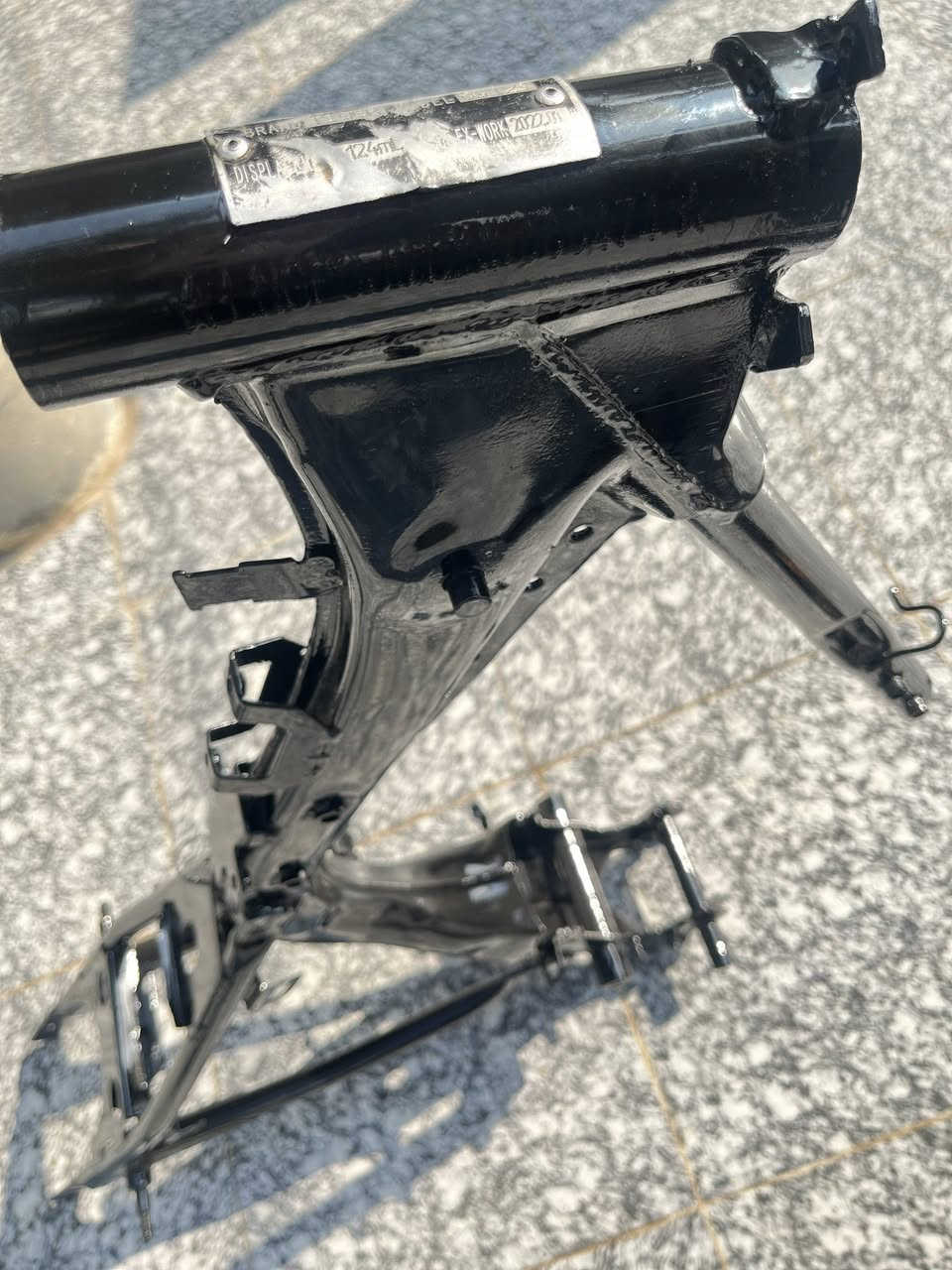 السلام عليكم شاصي اوراق اصولي مديل (22)شاصي بجيس مصبوغ حراري شرط تجي تكلب شاصي وشوف وراقه  يلا تأخذ واني خادم اوراقه كامله سعر (375) مو شراي لا تراسل ولا تتصل 
مكاني البصره القرنه   ***********
