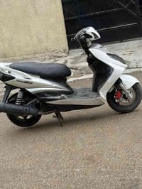 سكنس فحل دراجة ختم واحد مكينة خير من الله سعرها ٦٠٠ وبيها مجال مكاني ب...