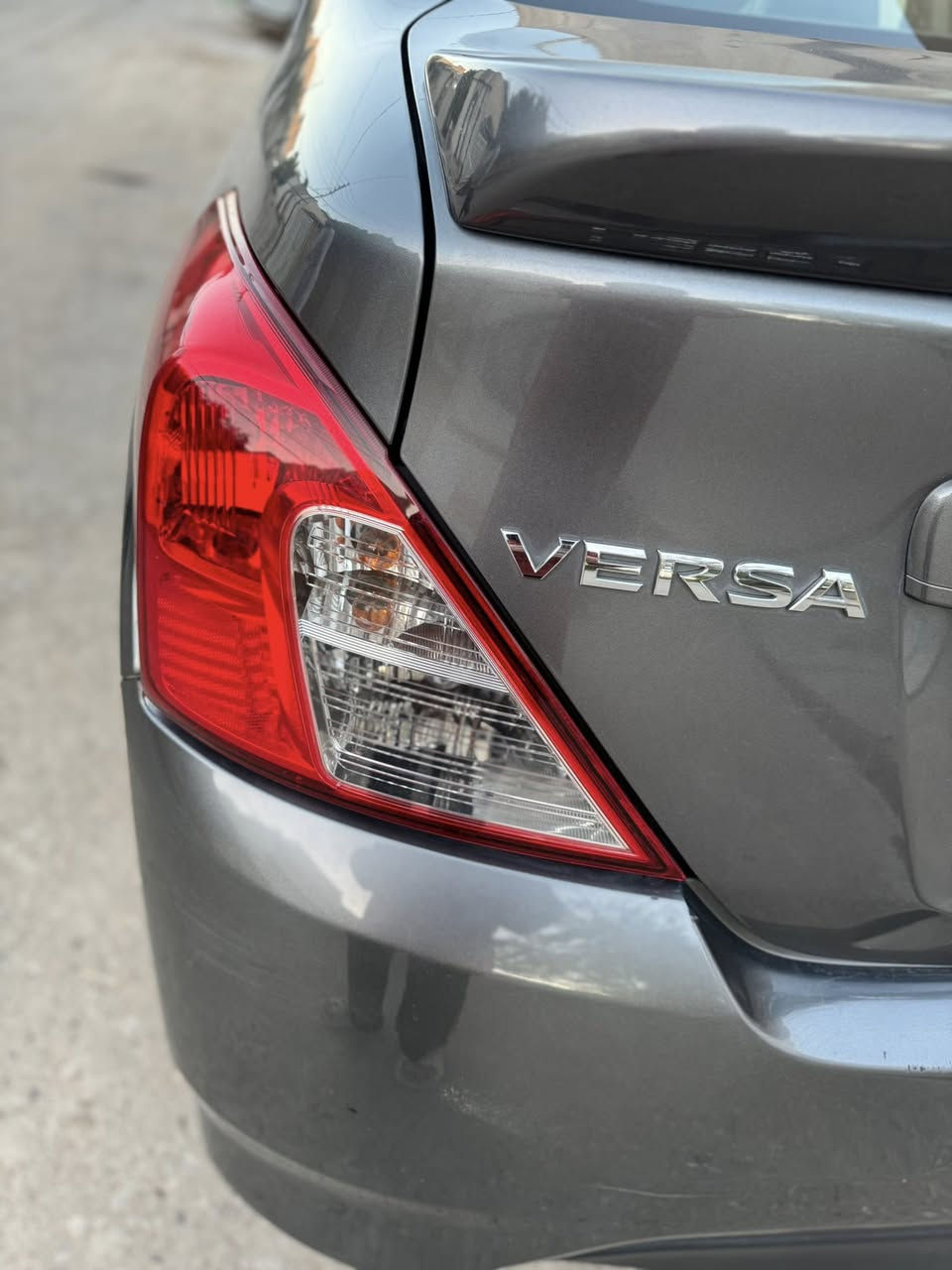 نيسان فيرسا 2018 وارد امريكي
المواصفات sv
الضرر 3 قطع كلير امريكيا
مكان السياره كركوك
السعر : 115 وبي مجال
للاستفسار: ***********
