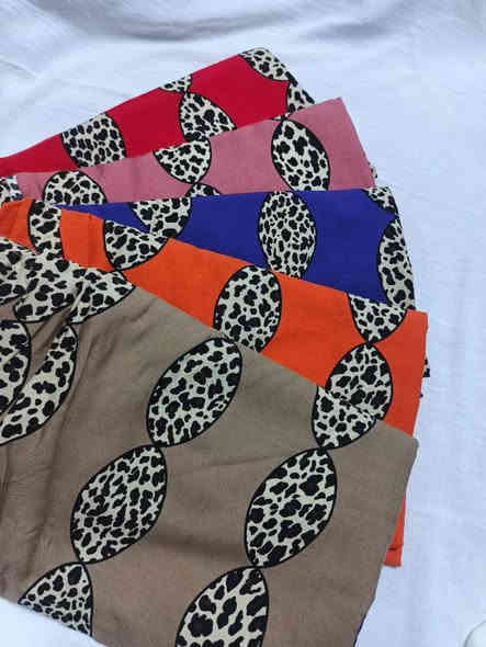 اهلا وسهلا عيوني🤭😍 توفر نقشات وطرحات جديد كشمير ايطالي يتوفر جملة و مفرد🔥🔥 يوجد توصيل🚕🚗 لكل محافظات العراق خلال يوم واحد فقط للتواصل راسل الصفحه او واتساب 📞📞***********
