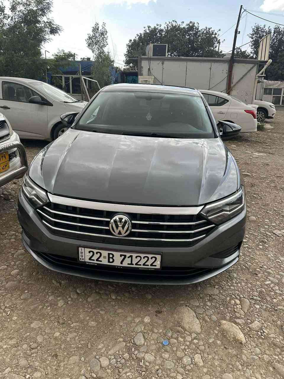 Jetta SE 2019
وێنەی دەحمەکەم داناوە  زیاتری نیە 
ارباگ بەس شانی لای سەکن سیستەمە
گوشین جلد گوشین هیتەر 
بێ تەقەو رەقە 
بۆ زانیاری زیاتر پەیوەندی بە 
0.7.5.0.7.1.1.9.8.4.9 أربيل, العراق
