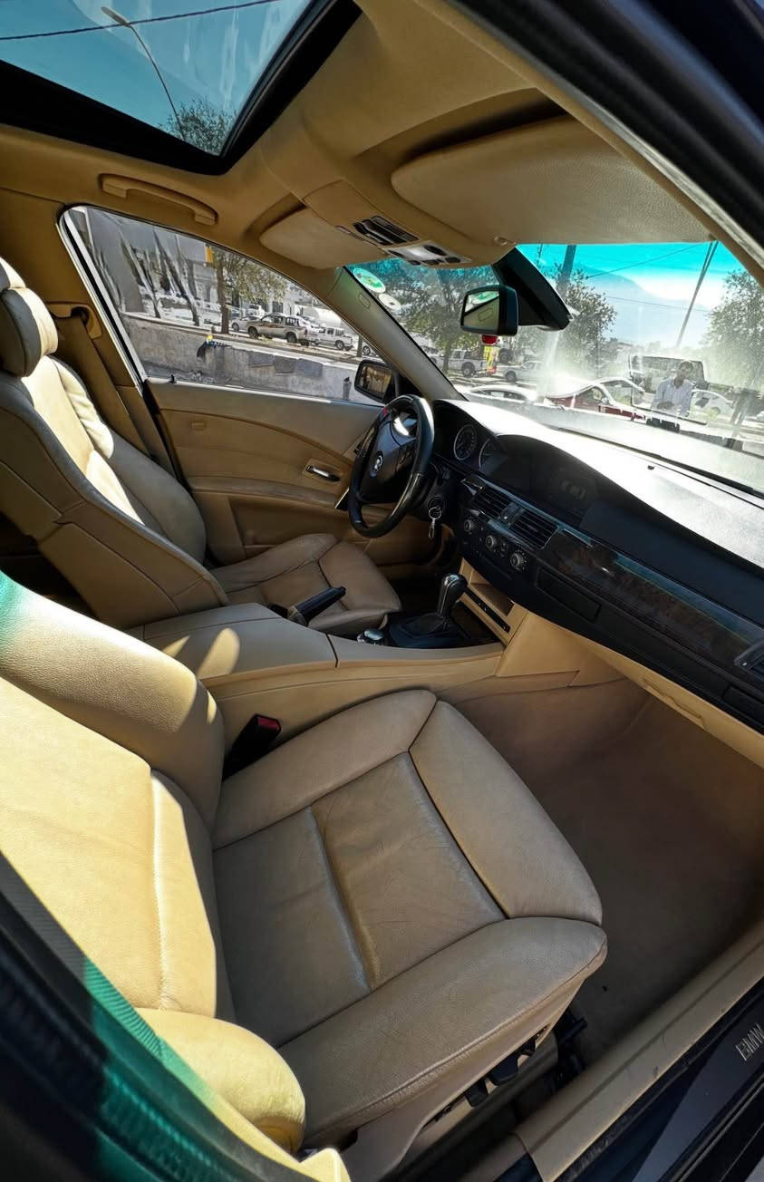 bmw e60 530i
موديل : ٢٠٠٤
٢٠٢٣ مانگ ٦ داخلبوه سياره ١ ده سته
سبخ سقف وحيزام ب شرت
منفيست اصلي غرامه شرت هه زه و باكانه
حجم مكينه ٥٣٠ مكينه ره ش نوزل كورت گير سقر مرغوب
قپات قپات موصفات
سلايت 
قودي كاره باي شه فت خه زن ليد
 سوكان كاره باي خه زن دوران ١ فره
ناو زه ر كوشن جلد
كوشن سياحي مساج خه زن باليف كاره باي
هه ر ٤ كوشن هيته ر
تبريد مركزي
٦ سيدي بوكس
٥ په رده
٢ سويجيت شه ريكي كه لن
جام حساسن وده بل جامن
طا ويل ده بل سايز سبورتي ..... سوران, أربيل


**إذا كنت صاحب هذا الإعلان وتريد حذفه لأي سبب، رجاءا أرسل رسالة إلى الدعم الفني**