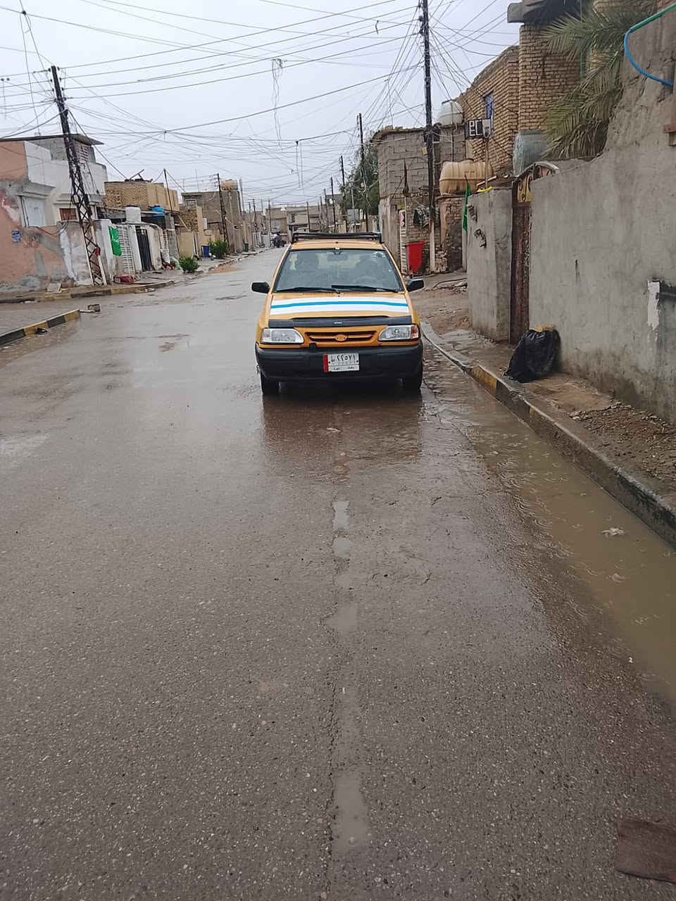 السلام عليكم سايبه موديل 9 كيلو مكينه مكفولات تخم تايه سياره جاهزه منك للشارع مصبوغ حزام رقم بغداد الماني ثانويه عامه راعيها ما اندله تكفل فرقه وعشائر مكان السياره بغداد السعر 11 ورقه ***********
