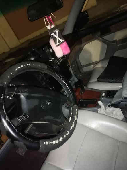 السلام عليكم بي ام 735 كير ومكينه جديد تبريد ويا السويتج كهربائيات كلها شغاله ما بيها اي نقص سعر 46 بها مجال رقم الهاتف*********** مكان الرمادي الجزيره قرب معرض حرج
