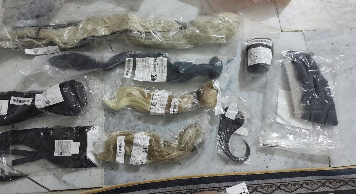 السلام عليكم ورحمة الله وبركاته باروكات اصليات بيهن قصير وطويل عدد ٩ الوحدة ٥ الف و ٨ قطع بيهن ظفيرة موخرة طويلة وقصير بالإضافة إلى مقدمة بيهن الون سعر الوحدة شلع ٢ الفين


**إذا كنت صاحب هذا الإعلان وتريد حذفه لأي سبب، رجاءا أرسل رسالة إلى الدعم الفني**