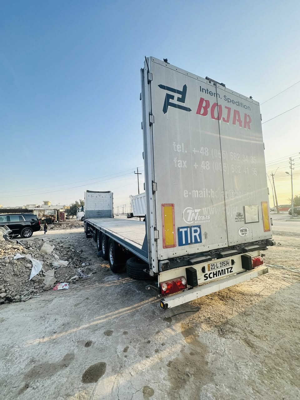 السلام عليكم سكانيه 2017 مكينه 450 راس وعربانه شمتز مديل 2012 صارله شهرين من مرقمه بسمي تحويل كبل 
الاستفسار الاتصال على الرقم ‭٠٧٧٠ ٣٢٦ ٧٠٩٥‬
