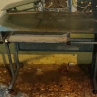 ميز زجاج • مستخدم • بصرة حي الاصدقاء