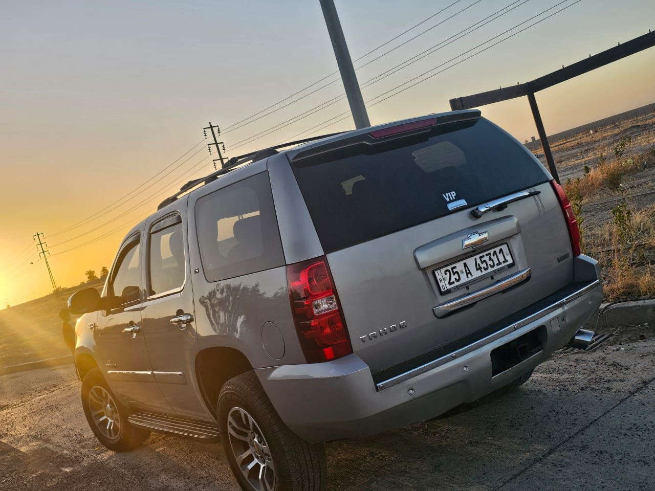 تاهو 2007 للبيع
سيارة كاملة ضخم تاير جديد

حدادية وصدر واحد على واحد 

السيارة قطعتين مثل ماموضح بل سونار .

محرك 5.3.

3 قطع تبريد .

حساسات خلفيه .

كامرة خلفية .

السيارة بيها بصمتين .

 مثبت سرعة.

بريك كهربائي.

تحكم استيرن .

.

7(راكب).

 مقعد امامي كهربائي 

هيتر كشنات .

تبريد تدفئة شغال جيد جداً.

مكينة وكير وكهربئيات درجة أولى .

داخل نضيف بحالة الوكالة ..

الايت العالي زنون .

السيارة استخدام شخصي .

الرقم خصوصي.

 مشروع وطني رقم دولي رسمي 

السيارة بأسمي.

(شرط التحويل)  

السيارة فول نصبة كاملة على اخر حباية

اي استفسار 

الرقم ***********
