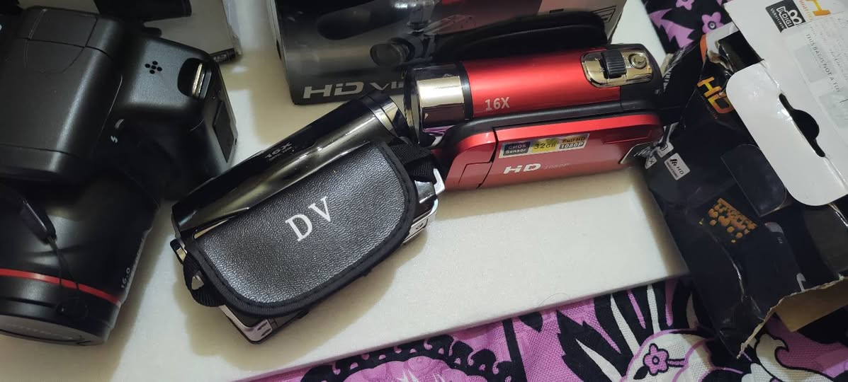 كاميرات عدد 3 موضحات بالصور حط سعر يرضي الله وبالعافيه


**إذا كنت صاحب هذا الإعلان وتريد حذفه لأي سبب، رجاءا أرسل رسالة إلى الدعم الفني**