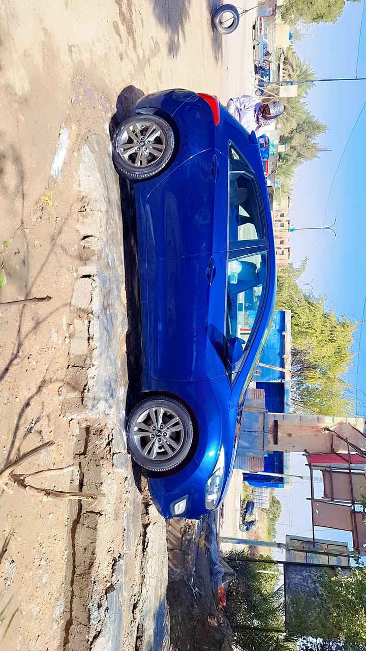 السلام عليكم 
النترى موديل ١٦ وارد امريكي محرك ٢٠٠٠
قطعه وحده فقط الجاملغ الامامي عكس السايق
موظح بالسونار كفاله عامه عدى الجاملغ السياره مابيها نقص شعرايه بسمي وتحويل مباشر اتريد وكاله اتريد امداور  المكان بابل الاسكندريه السعر ١١٠ للاستفسار 
***********
