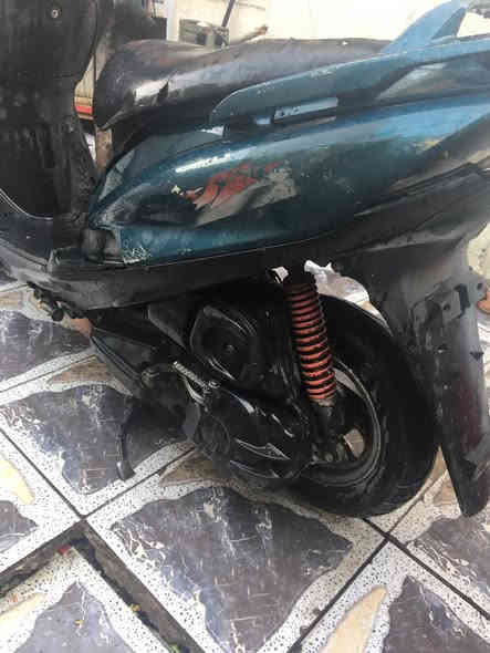 السلام عليكم دراجه يوماها ماكس ثعلب سرعه ١٤٠للبيع الدراجه نضيفه شلعه ومعدل فول مكينه ناعمه شغاله سلف وهندرنقصه باتري لاتنقيص ولانضوح ولاتبخير السعر ٢٥٠ قفل قفل الرقم *********** المكان حي الجهاد
