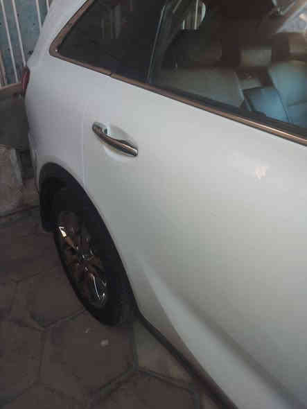 سلام عليكم سورنتو 2020 للبيع خليجي محرك 6 سلندر رقم بغداد خصوصي السيارة باسمي تحويل مباشر مكفولة كفالة عامة عدا بارد مثل ماموضخ كشنات جلد ومفروشة جلد صندوك كهربائي شاشه كبيرة كير 8 نمر بدأت نيكل بصمتين وياها  تحكمات سترين 7 راكب تبريد 3 قطع إنارة ترحيب سيارة تخم تايرات جدد مكاني بغداد الدورة للاستفسار ***********
السعر 250 بيها مجال بسيط كلش والسيارة ماشية 200Km لحد يجي يكسر بسعرها يكلي 230 سيارة ماشية بس نضيفة كلش منطيها مثل ماتنطيني
