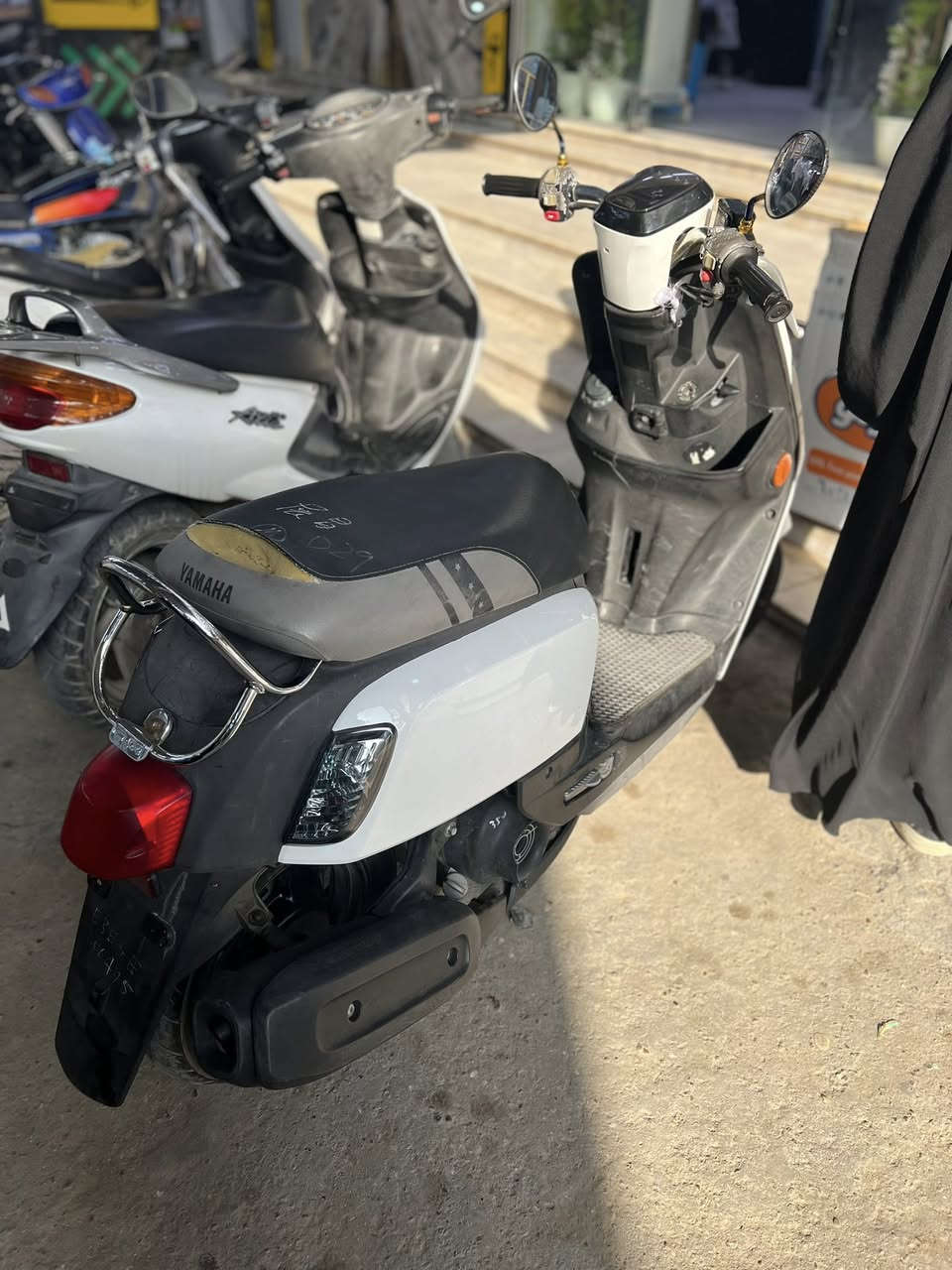 سلام عليكم دراجهبوليسي نوزل حديث جديده مكفوله كفاله عامه شرط لفحص السعرمليون وبيها مجال


**إذا كنت صاحب هذا الإعلان وتريد حذفه لأي سبب، رجاءا أرسل رسالة إلى الدعم الفني**