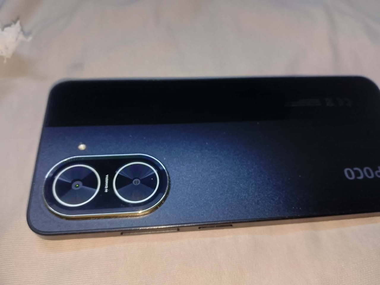 السلام عليكم  مبايل    poco c71
ذاكره 128
 حجم الشاشه 6. 8 منوع LcD
 من فذ الشحن تاي بسي  
مزود اب بصمه جانبيه سريعه الستجابه
البطاريه اب حجم 5200ملي 
 يدعم دبل سيم كارد
الكامره 32Mp
كامره ال سي لفي 8.Mp
ملاحضه الجولا مستاخدام 3اشهر 
ما م بدال  اي شي بي 
السعر 125  فل موصل حي سومر   ملاحضه ال شاشه مخدوشه خدش بصيط 🫡🌹


**إذا كنت صاحب هذا الإعلان وتريد حذفه لأي سبب، رجاءا أرسل رسالة إلى الدعم الفني**