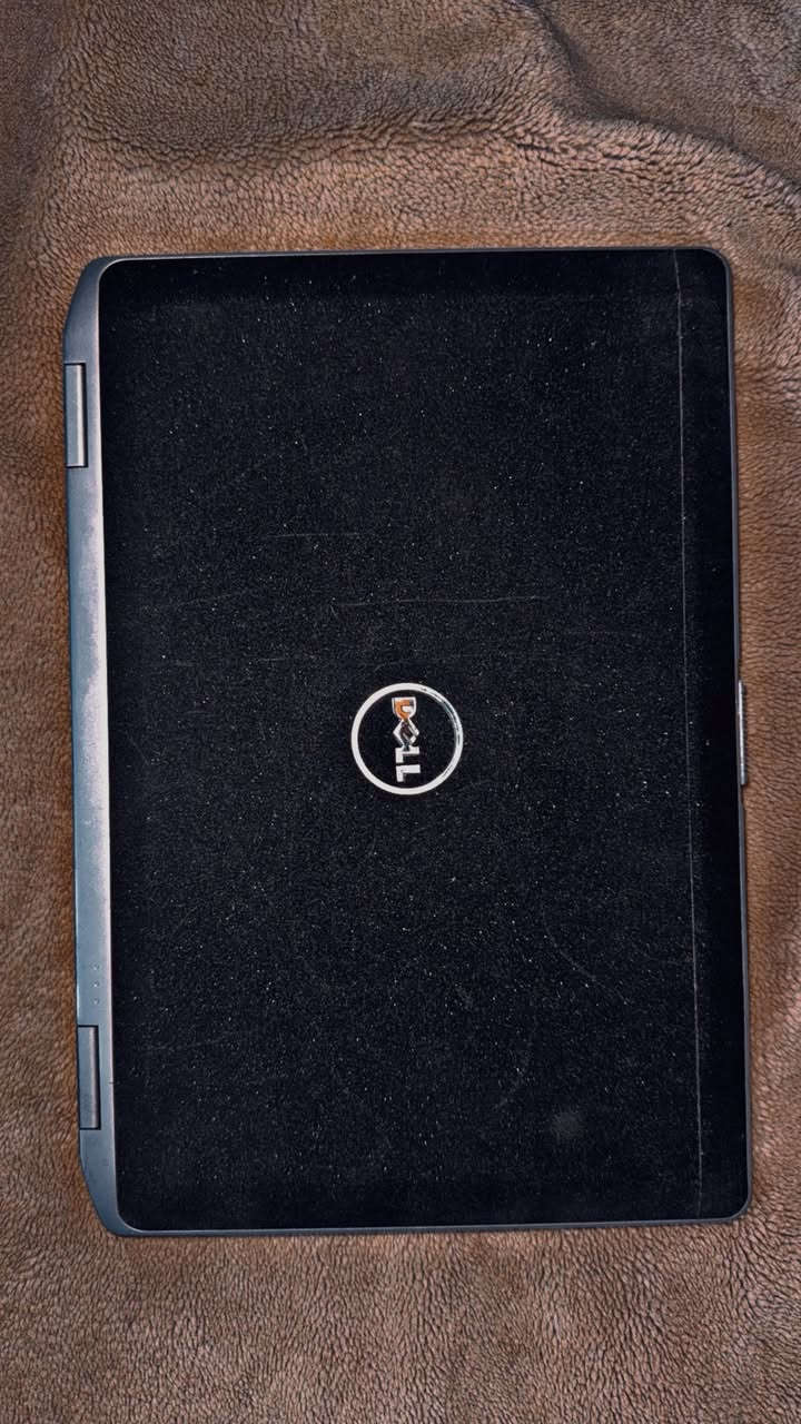 لابتوب Dell
للبيع او مراوس بجهاز  ناقصه بطاريه ضعيفه 
CORE i7 
مكاني بغداد سيديه 
***********
