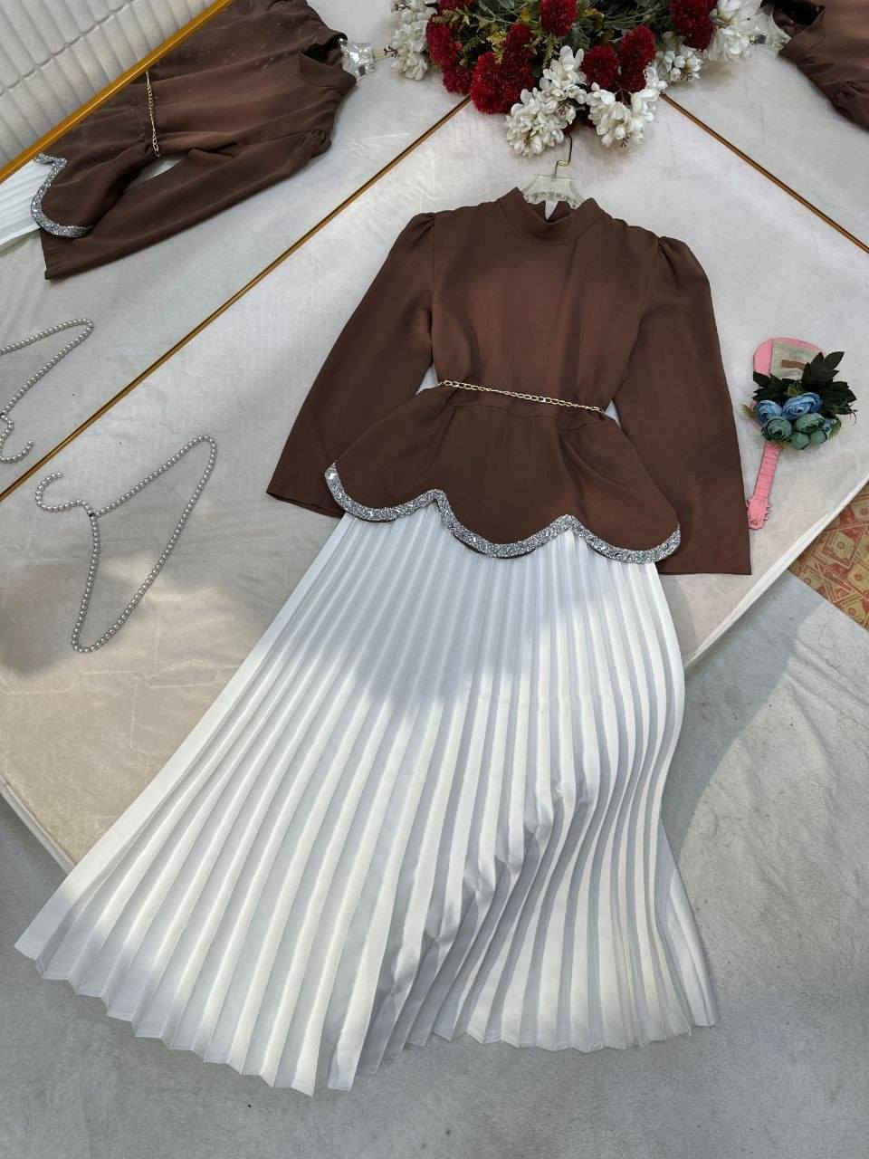 ارقى الموديلات توفرت يمنه وبس ماراح تلكوهن يم غيرنه ✋❤️
             بسم الله توكلنا على الله
       توصيل 5 لكل محافظات العراق 
     القياسات //38 40 42 44 46 48


**إذا كنت صاحب هذا الإعلان وتريد حذفه لأي سبب، رجاءا أرسل رسالة إلى الدعم الفني**