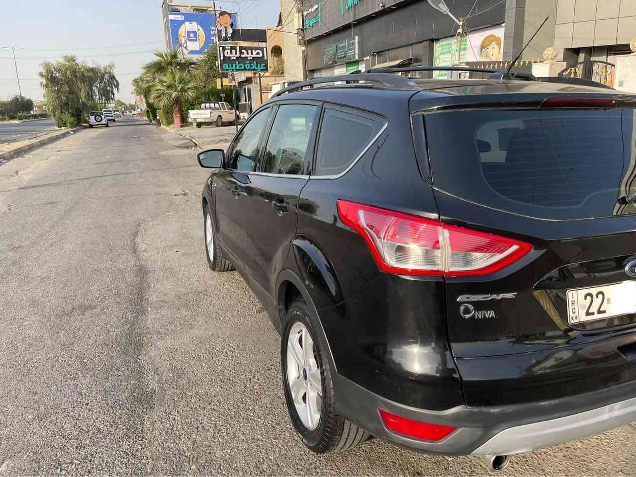 فۆرد ئیسکەیپ 2013 شرکە نیفا خلیجی 
مەکینە :2.5
گێر و مەکنیە بە شەرت نە کراوەتەوە
دەرگای سایەق سبوغە 
 و یەک بست لە دەرگای دوای سایەق  تعدیلە
فول مواسەفاتە
پانۆراما
کۆدی دەرگا
بەسمە
صندوق شەفت
شاشە گەورە
تبرید شاشە
تەنها دوو شوێن کال بوونەوەی هەیە 
رەقەم و سەنەوەی هەمووی نوێە
140 هەزار کیلۆمەتر رۆێشتووە

بۆ زانیاری زیاتر پەیوندی بکە بە *********** أربيل, العراق
