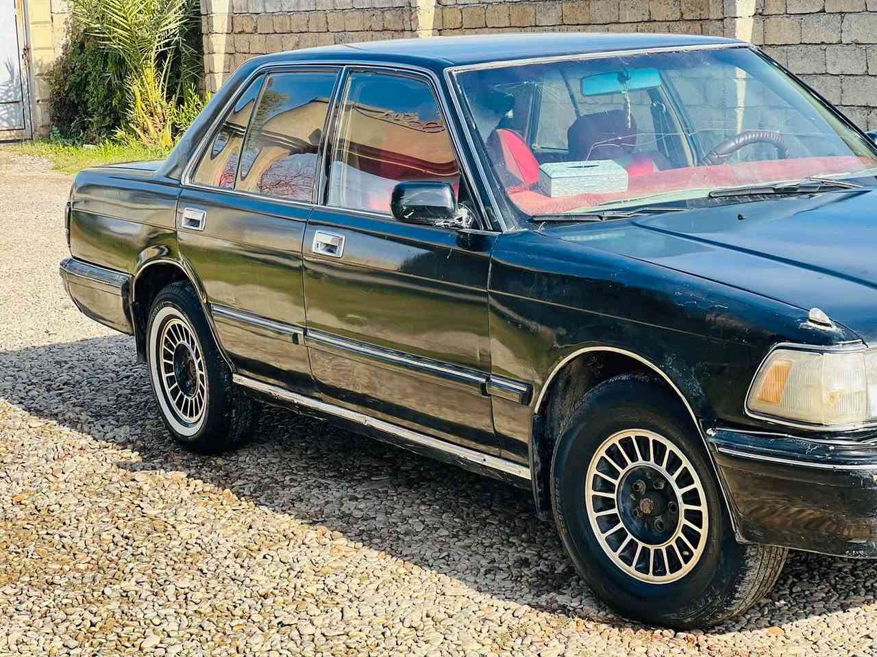 السلام عليكم مكلف بل النشر
سياره سيدان للبيع موديل 90محرك وكير بطه شرط نضافه السياره جدام العين رقم دولي نينوى تريد تحويل تريد وكاله 

صدر جديد محرك بيه صرف السعر 40وبيه مجال الاستفسار الاتصال على الرقم  ***********
