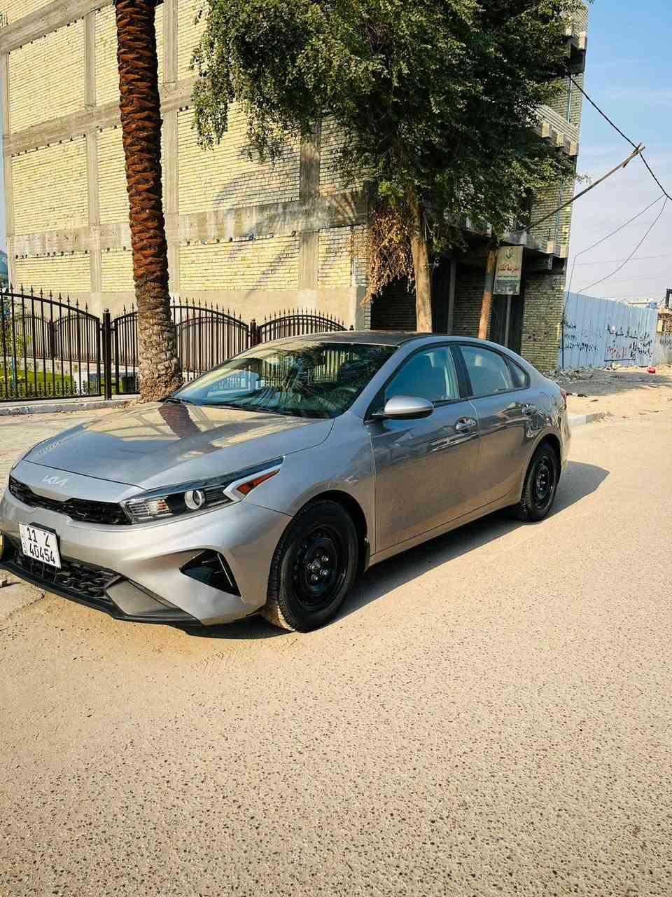 السلام عليكم فورتي 24
تسجيل جديد يعني سنوية وهزة كله جديد بأسمي السيارة حادثها جاملغ مبدل  وحافة البنيد صبغ بدون دواخل  ماشية 5 الالف
 تبريد راديترات مكفول شركة

المواصفات 
سستم صوت
محرك 2000 دوش 🚀
كامرة دوارة
تدفئة كشنات
تدفئة ستيرن
تحديد مسار
قيادة ذاتية
توقف ذاتي 
تنبيه عند مغادرة المسار
كروس سرعة
وضعيات قيادة
وبعد هواي مواصفات بيها

سيارة جاهزة وكاملة بدون نقص

السعر  158 وبيها مجال بسيط
مكاني بغداد تقاطع درويش ***********
