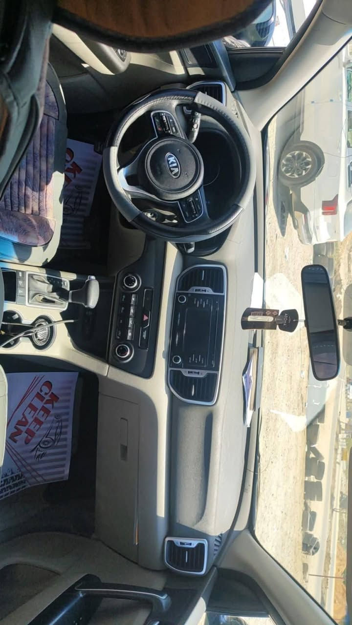 يالله سبورتج 2019 لون اسود وارد أمريكي مكفوله من الفتح وصبغ  وتبديل عدا خشم البنيد شويه سياره كلش حلوه ونضيفه ماشيه فقط 57 مواصفات السياره معروفه تحكم ستيرن وضعيات قياده كامره شاشه السياره كامله مكمله سعرها 160 عنوان بابل قضاء القاسم ***********
