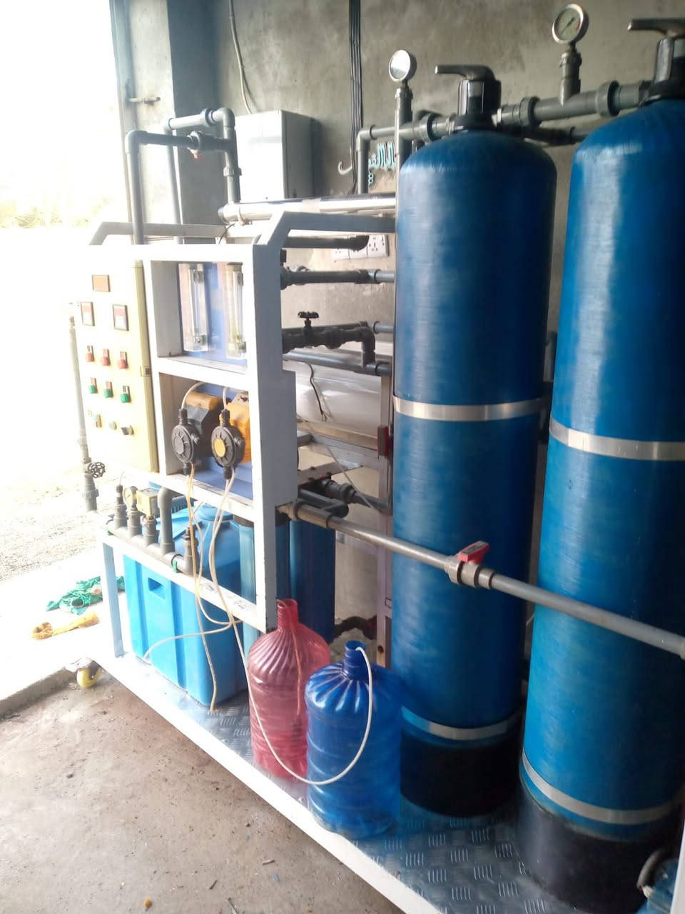 ياالله محطه ام الالف منبرين املاحه 30فوك شويه 
ماطور عامودي بنتكس ماطور طرحي بنتكس 
دبل حاقنات 
ماطور بوستر 
مع تانكيات حجم الفين العدد 3
مكاني بغداد المعامل
استفسار اكثر
***********
***********
السعر2500
وبيه مجال قليل
