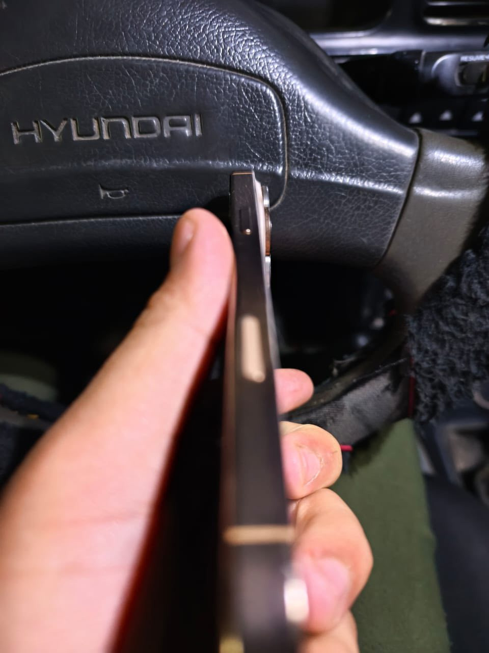 السلام عليكم ايفون 16 برو ماكس لون صحاوي للبيع  نقد ويرهم قسط ذاكره 256 تك بطاريه ٩٩ ضمان ابل موجود بل جهاز كارتون والشاحنه ويا جهاز لك مشحون (٢٨٥ )***********.   …….المو شراي لايكعد يتفستق براسي
