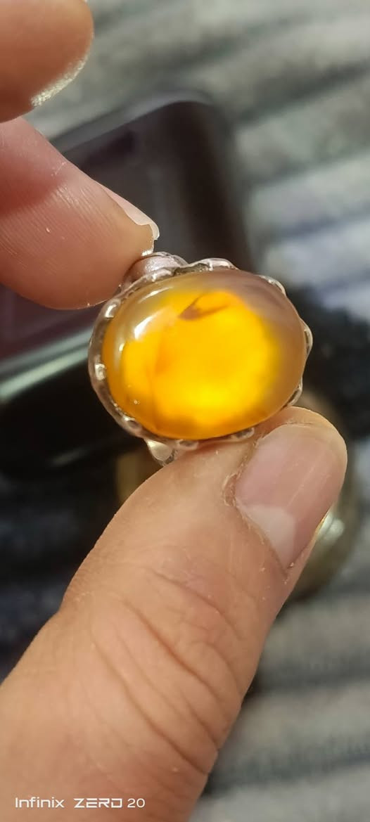 السلام عليكم /خاتم عقيق مشمشي يماني زجاجي مزعفر للبيع قياس الخاتم 22/23


**إذا كنت صاحب هذا الإعلان وتريد حذفه لأي سبب، رجاءا أرسل رسالة إلى الدعم الفني**