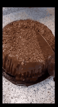 كيك بركاني.  طعم خيال
كربلاء للحجز وتساب 
***********
يتوفر خدمة توصيل 🥰
