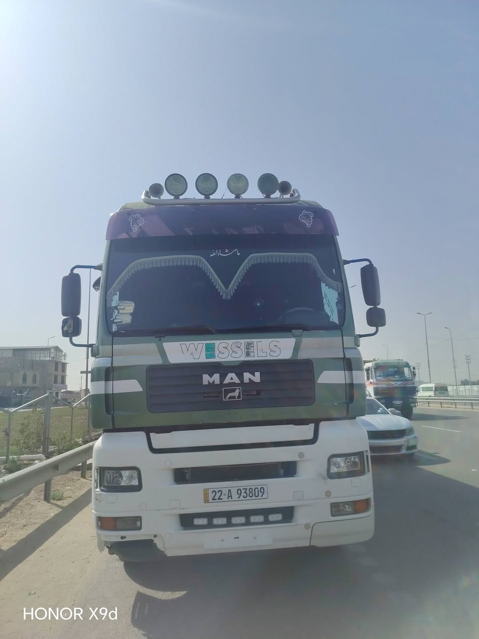 للبيع سياره مان المكان كربلاء فريحه سياره متزوج بلادي سياره حلوه تخبل ومناسبة ***********
