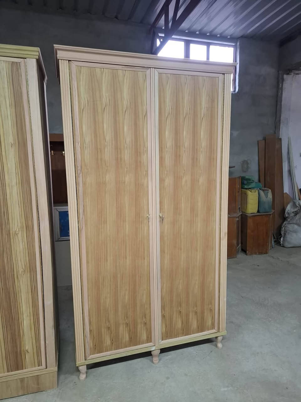 السلام عليكم  كناتير للبيع للاستفسار الاتصال على الرقم ***********
