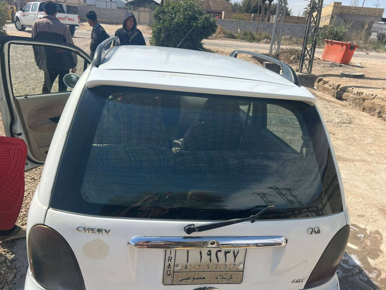 سيارة  كيو كيو سياره مكفوله كفاله عامه لا ضربه ولا تبديل ولا صيغ ولا اي شي بيه 
كير عادي محرك مكفولات تبريد شغال    مكان  دوانيه 
رقم صاحب السيارة  ***********سيارة جاهزه على اخر حبايه سيارة  حلوه مكيته وكير وحداديه كله بلادي اليريد يجي خاص بيع او مراوس حسب القناعه متواجد خاص او واتساب مراوس او بيع تبريد تدفئه كله شغاله خير من الله سيارة   فدوه مو شراي يعبر منشور
