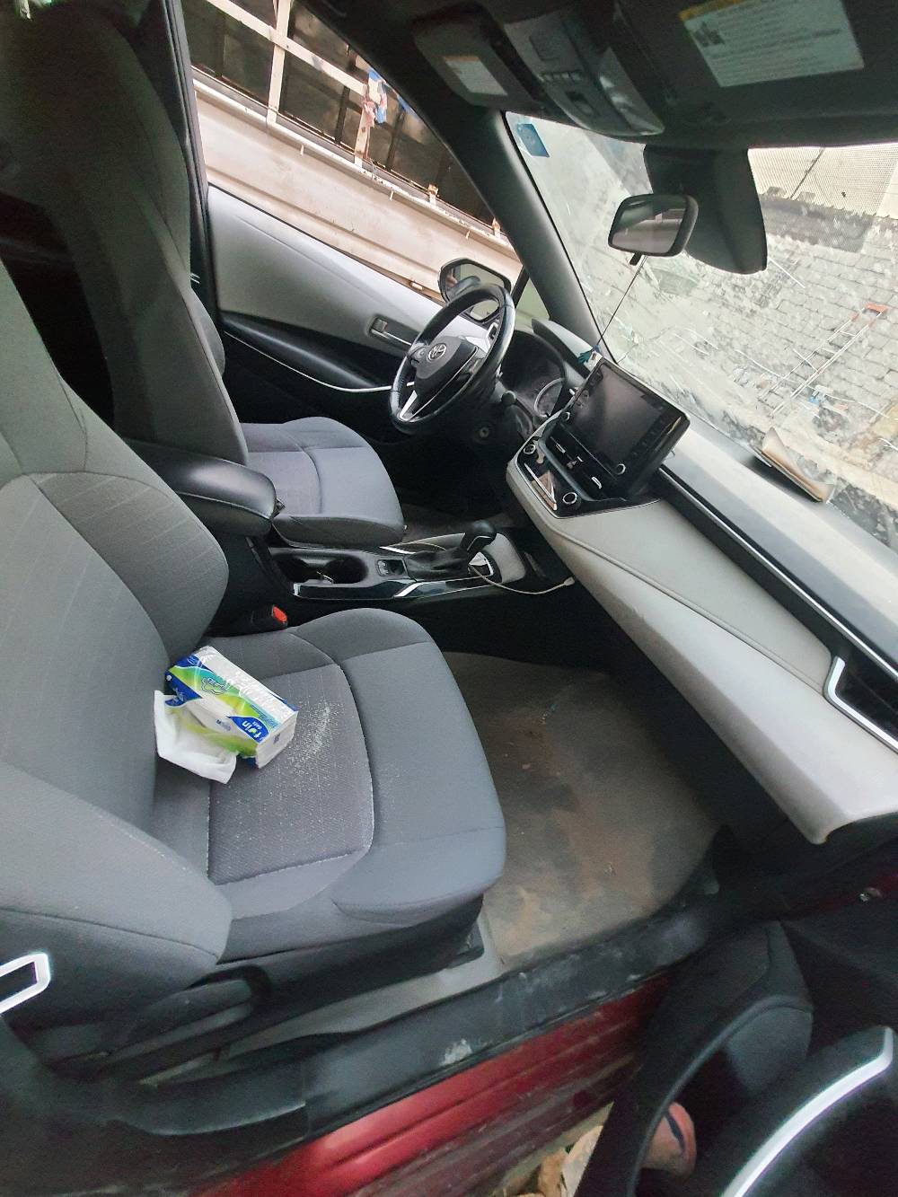 سلام عليكم كورلا موديل ٢٢ رقم بغداد معوقين راعيها موجود سياره بيهه بجم وباب سايق ضربه خفيفه محرك وكير مكفول سياره شغاله 