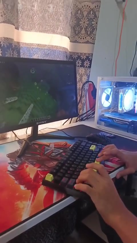السلام عليكم سيت اب للبيع كامل او بس قطع ابيع
الكيس: 
CPU: R5 4650G PRO
GPU:
 RX 580 8GB 
لون ابيض + ازرق نسخة السيريس sapphire بي ارجيبي نسخة ال 14 بن
يشغل gta v اعلى دقة و رد دد و هواي العاب
MTB: B450 PRO III 
COOLER: Ag400
Ram: 8+8 DDR4 T-force (3600HZ) لون ابيض ارجيبي 
Case: 
كيس بيضة وياها مراوح لون ابيض RGB وياها الهوب و الريموت
تكدر تتحكم بالاضاءة حسب ما تريد 
STORAGE: 500GB

الشاشة:
حجم 21
 لد 1080 
75HZ 
بيها صوت و وياها ستاند نظافة فول

الاكسسوارات:
ماوس ارجيبي 
 كيبورد ميكانيكي سويتج بُني
سماعة محيطي ارجيبي لون اسود وياها مايك 
ماوس باد
ساعة لون ابيض و اسود بيها تاريخ و منبه و درجة حرارة
+ مروحة اضافية ارجيبي اسود تكدر تركبها وين ما تريد

كيبلات كامله + قطعة واي فاي
كل القطع اصلية و مفحوصه و نظيفه 
توصيل مجاني
تواصل خاص او واتس ***********
 قيم بما يرضي الله و لحد يكسر بالسعر
