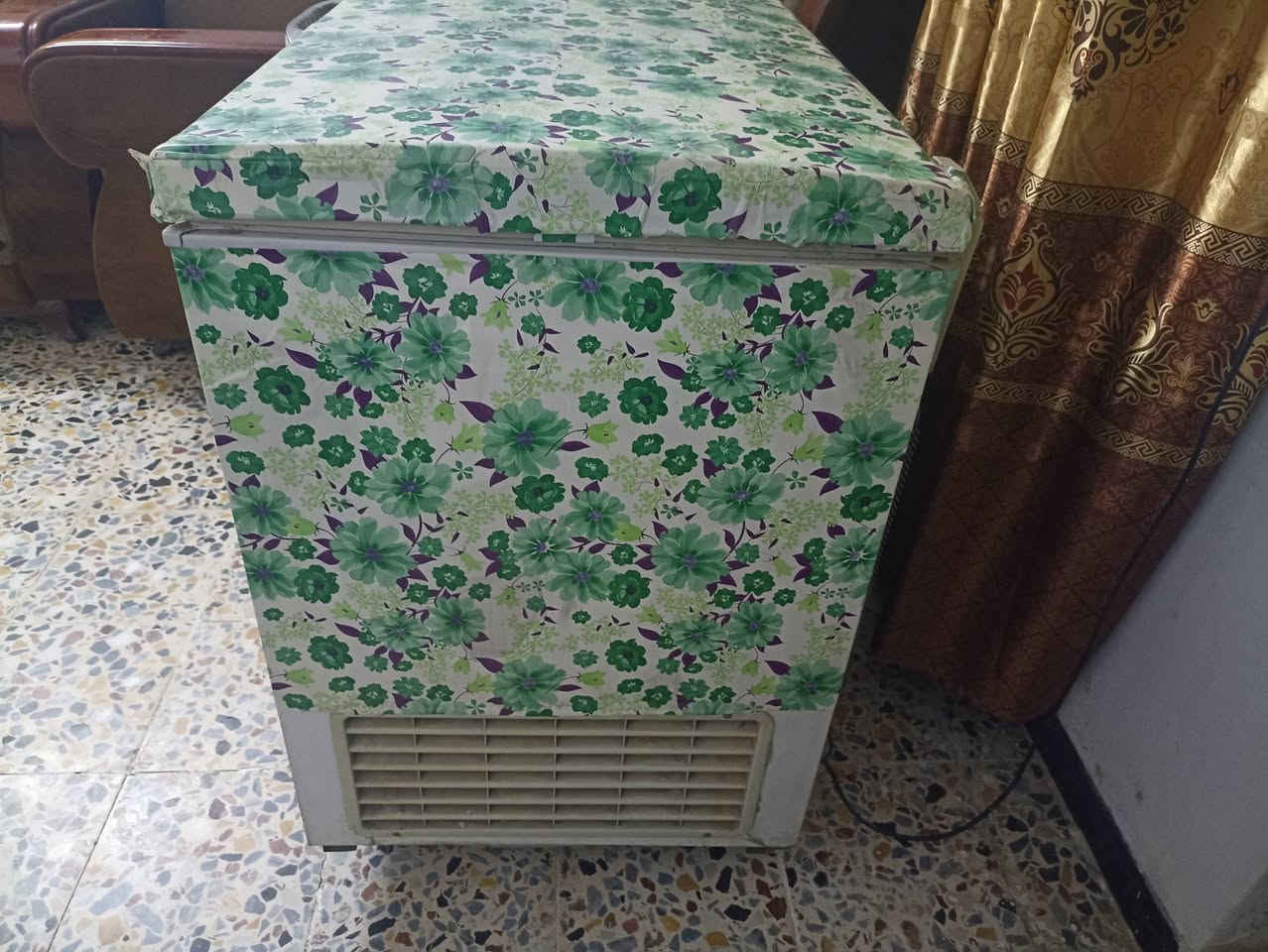 مجمده للبيع الحجم الجبير بدون خياس السعر 175 الرقم ***********

