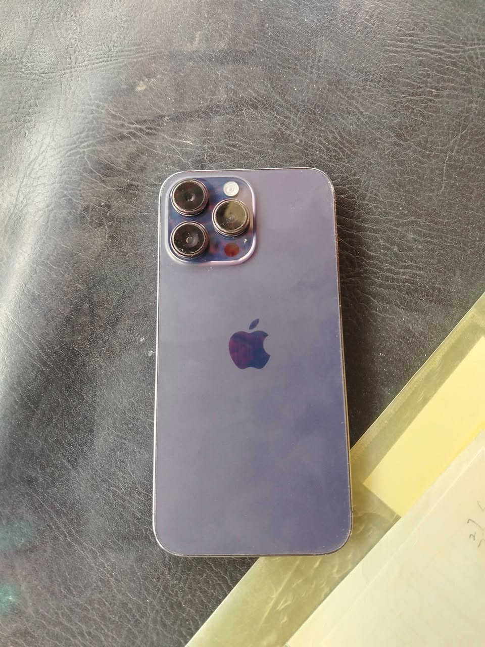 السلام عليكم ايفون 14برو ماكس مامفتوح مكفول ذاكرا 256 بطاريه86 مكان ديوانيه خلف المعهد
الفني ***********
