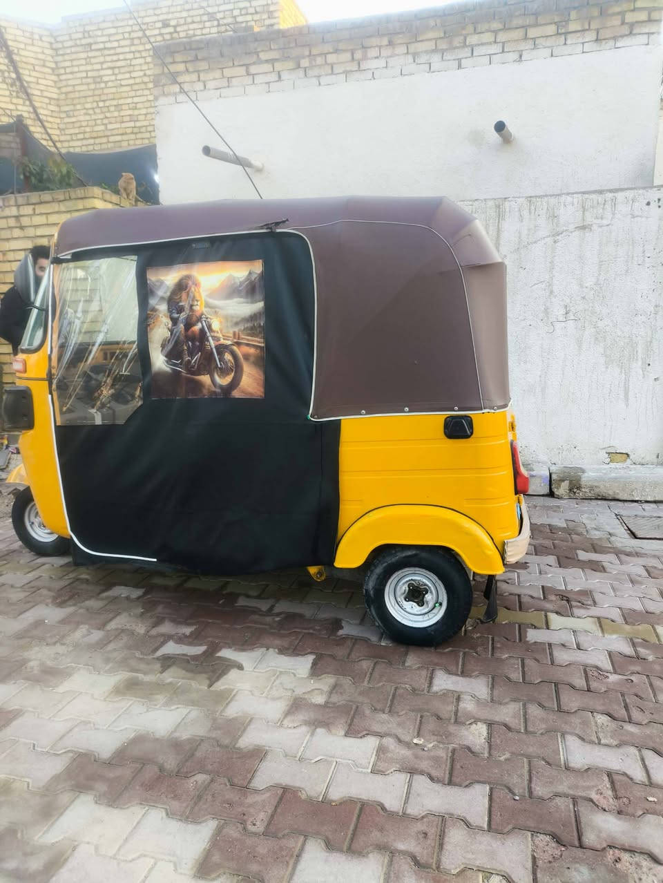 السلام عليكم
تكتك للبيع موديل 19 طالعه بال20 رقم وسنويه بأسمي 

كشره نضيفه ***********
