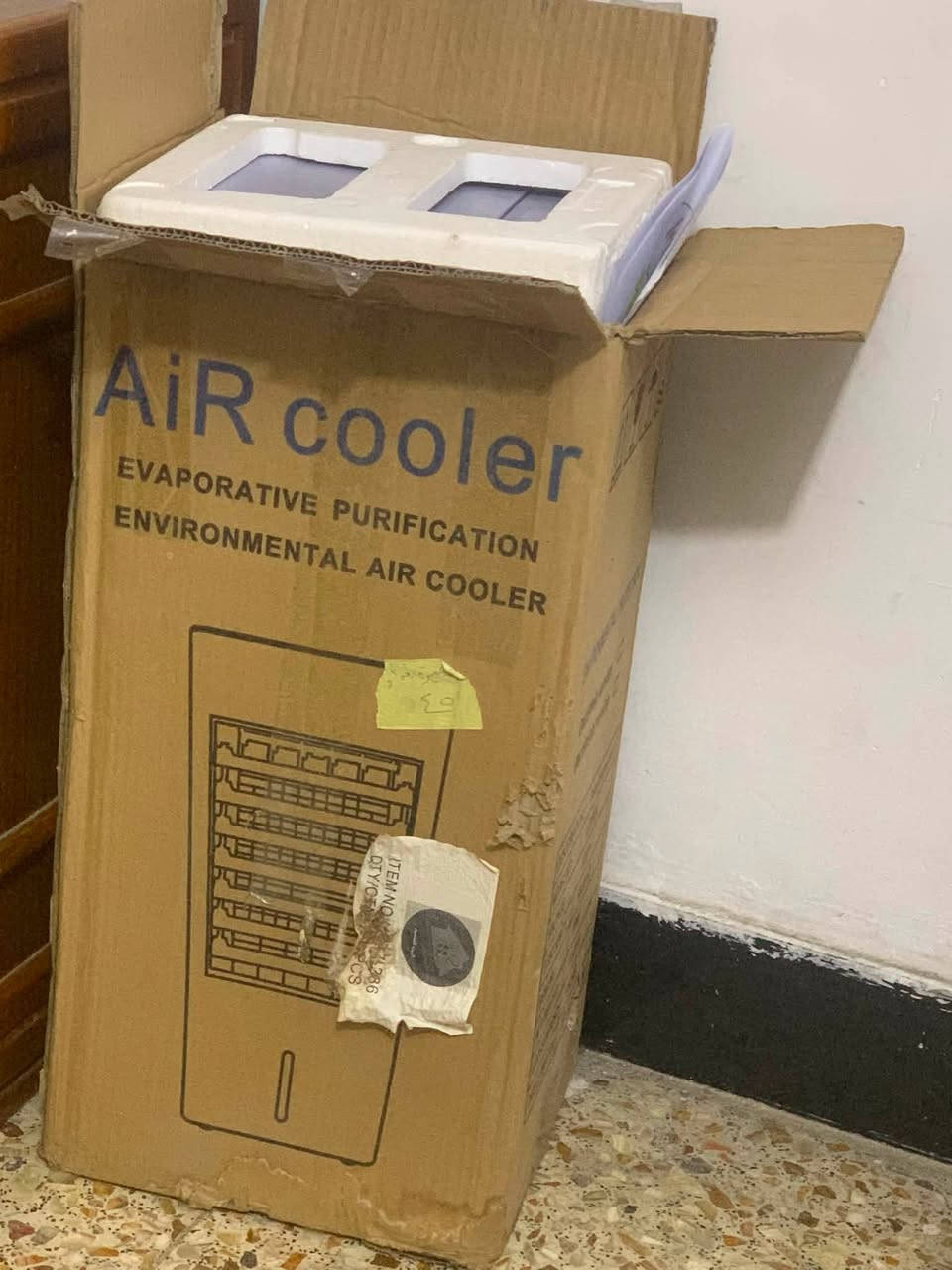 السلام عليكم عندي اجهزة جديدة غير مستعملة بعدهم بكارتونتهم جهاز air coller  اريد ابيعة  ب ٥٠ الف وجهاز مكيف متنقل اريدة ب٢٥٠ الف رجاءا فقط الي يريد يشتري فقط يتواصل على الوتس اب ***********
