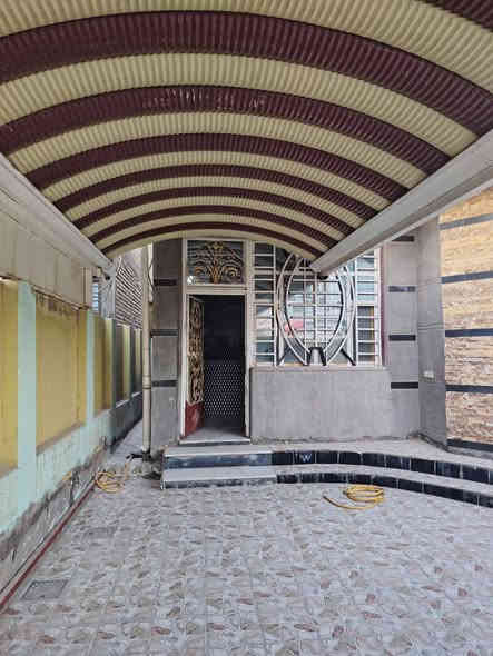 دار للايجار المساحة ٢٤٠م طابق واحد غرفتين صالة استقبال مطبخ صحيات داخلية وخارجية بدل الايجار ٥٠٠ الف الفرات بداية شارع المستوصف من جهة شارع الصب البيت حديث  للأستفسار الأتصال على الرقم
        ***********
       ***********
مكتب صدى الخليج للعقار
    أبو رواء الخليفاوي
