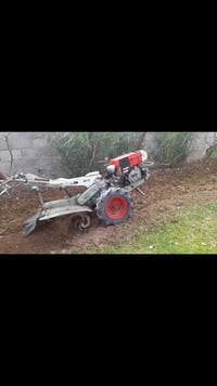 وبركاته  تتواجد كاروبة يدوية لكرب  البساتين والحدائق  داخل ناحية العبي...