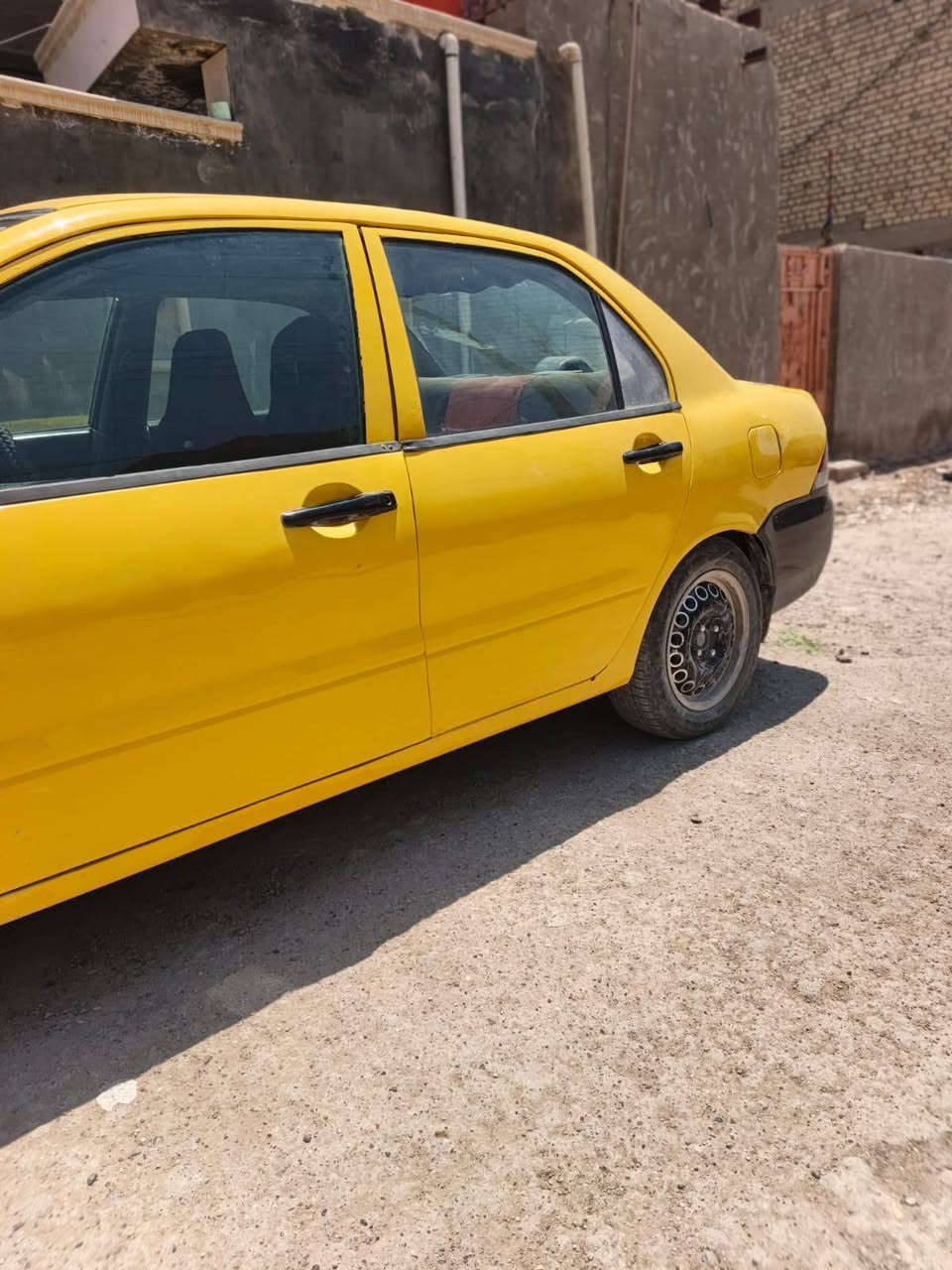 سلام عليكم شباب لانسر 2009 مصبوغه عام مكينه كير نضيفات تبريد ثلج مكان بغداد للاستفسار اكثر اتصل ***********
