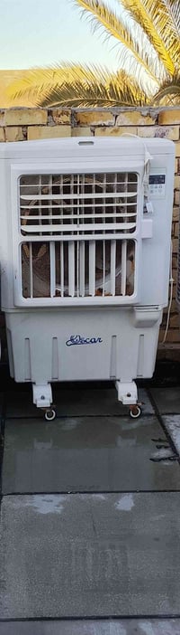 من رخصه صاحب الكروب كونفيره مستعمله وشغاله ب60 حله ورديه داخل 07804329...